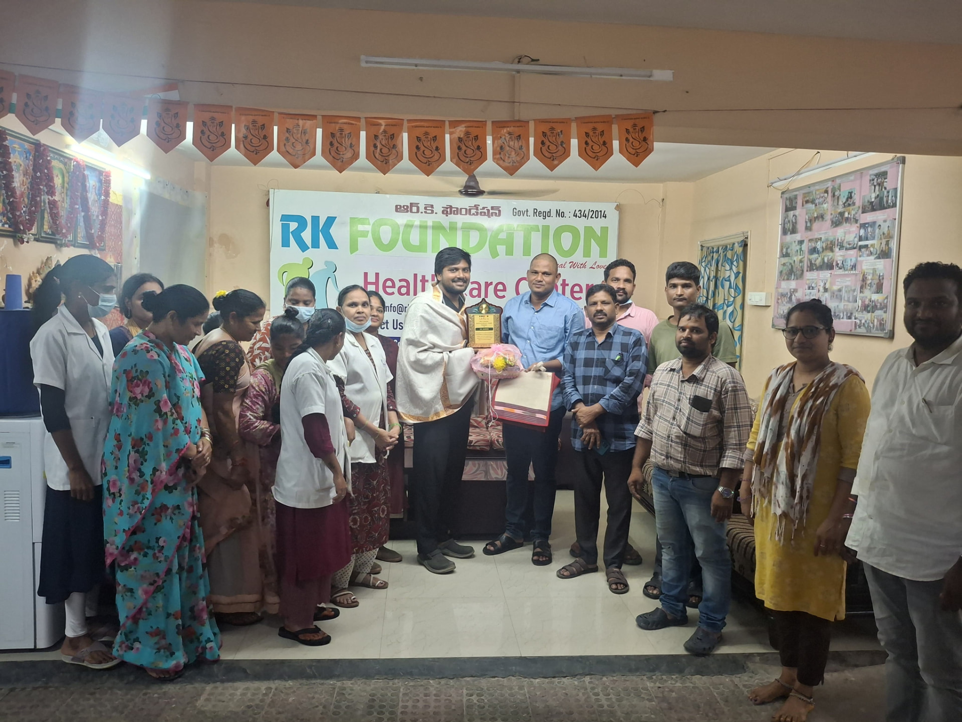 Dr. Naresh Chanchali felicitated by the RK Foundation team for community healthcare service